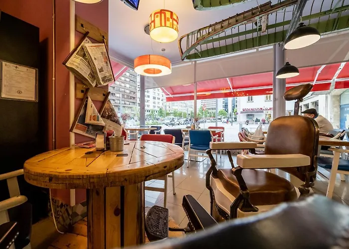El Hostel & Co