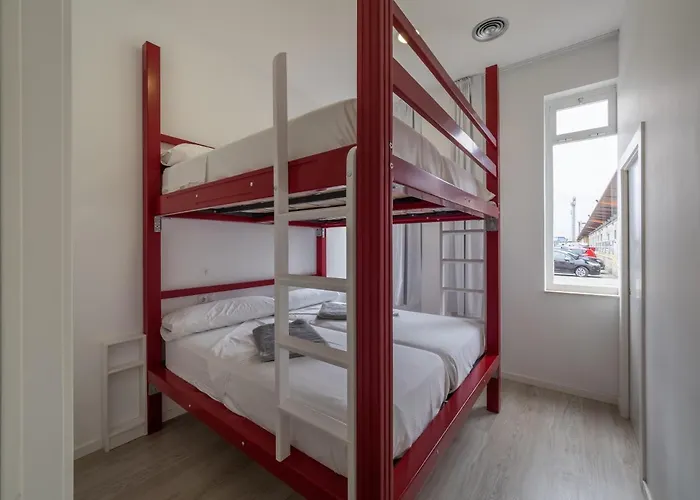 El Hostel & Co